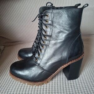 Chic Black Leather Heeled Boots